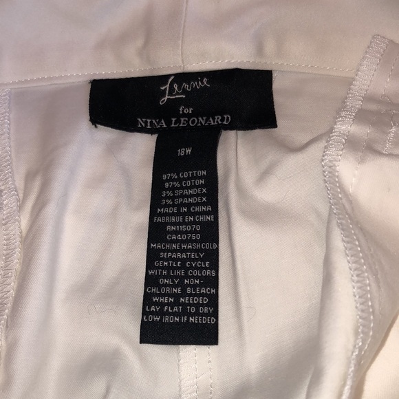 Lennie for Nina Leonard 2 pc Tank Top & Capris - Picture 3 of 16